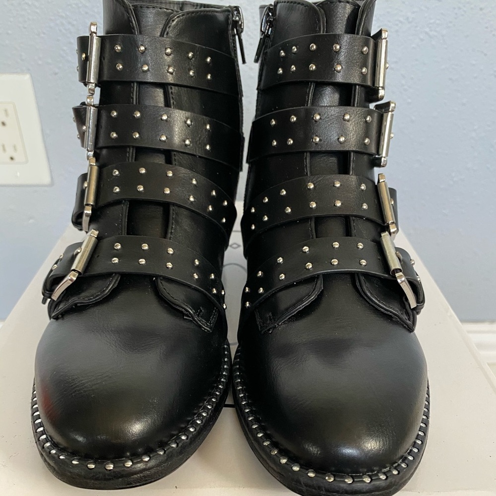 Steve Madden boots
